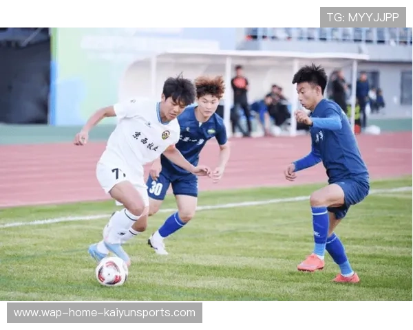 青春闪耀绿茵梦回赛场那些年我们热血追逐的传奇球星 青春闪耀绿茵梦回赛场那些年我们热血追逐的传奇球星