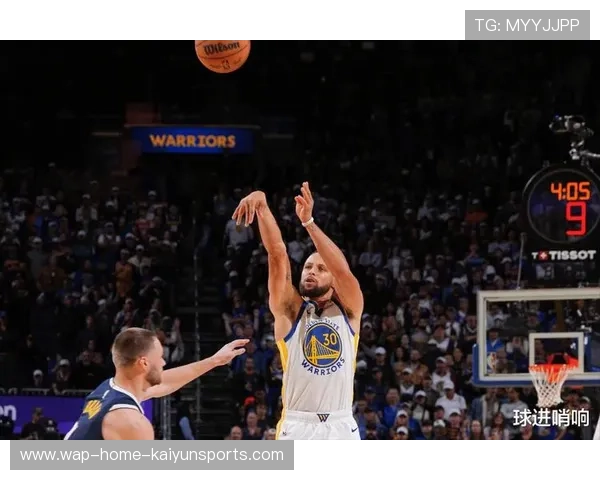 勇士力克太阳,库里手感火热穆迪全面开花——金州王朝的璀璨星辰再度闪耀 勇士力克太阳,库里手感火热穆迪全面开花——金州王朝的璀璨星辰再度闪耀