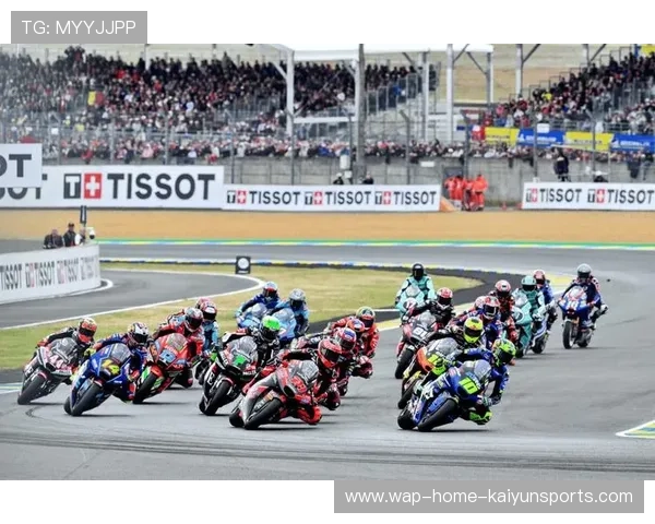 MotoGP赛道适配：车手如何在高温赛道调整刹车点？