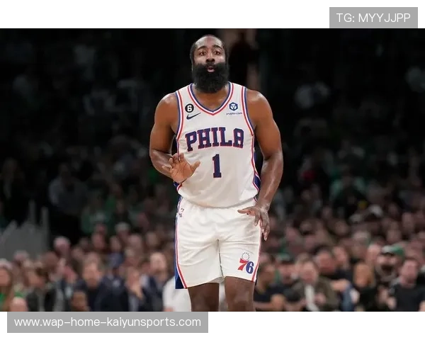 哈登连续突破造犯规,76人罚球稳住优势